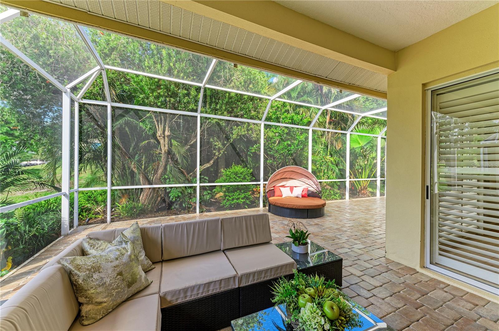 6622 OAKBROOKE CIR — photo 39