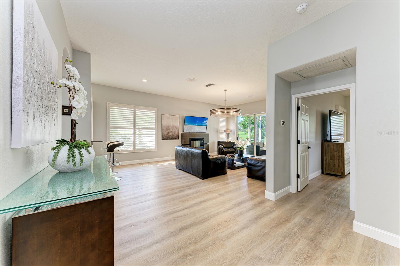 6622 OAKBROOKE CIR — photo 36