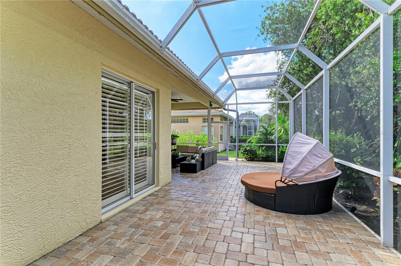 6622 OAKBROOKE CIR — photo 42