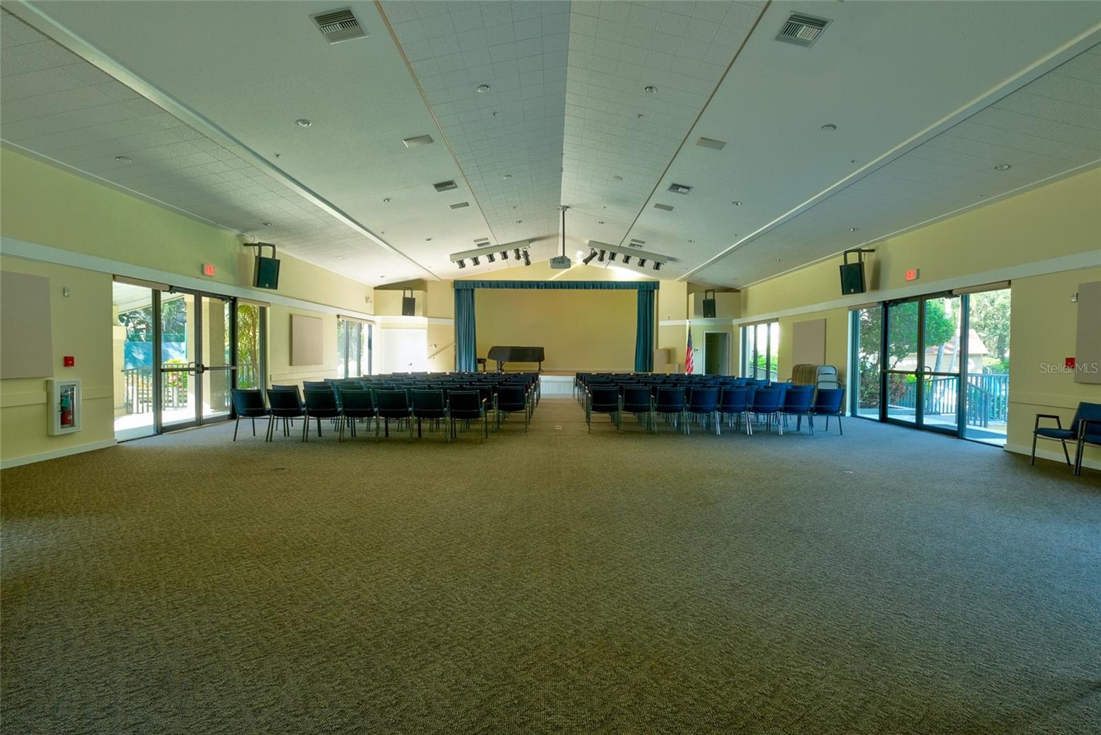 1520 PELICAN POINT DR #BA153 — photo 32