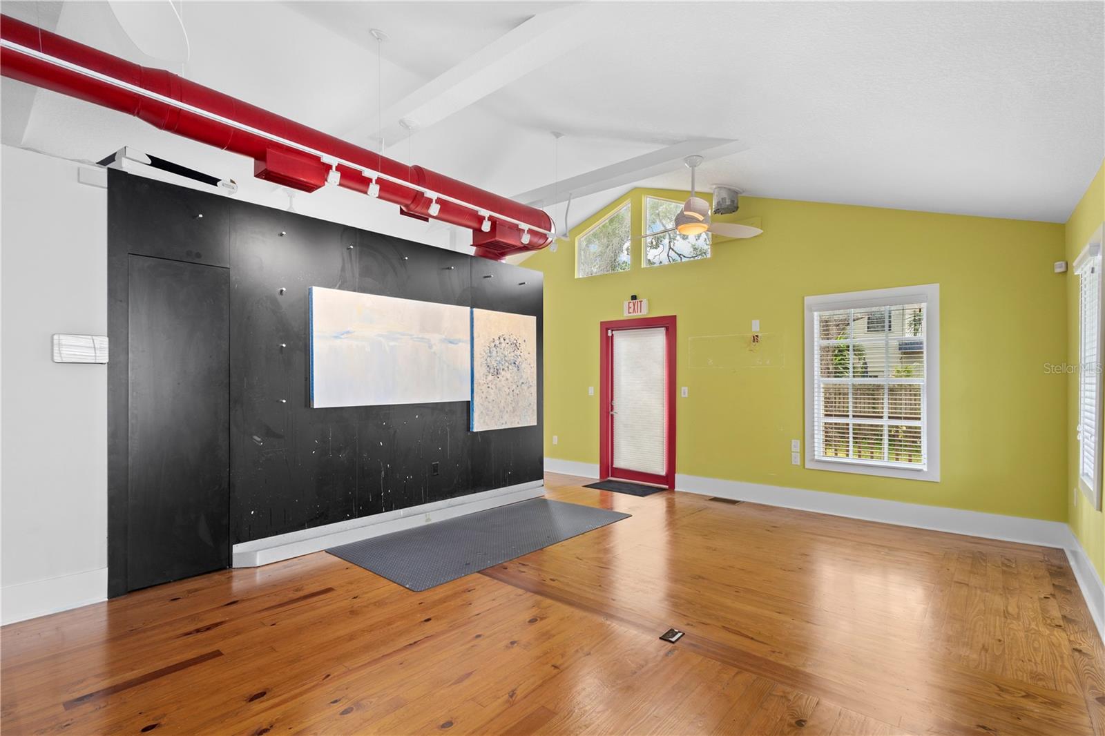 1950 ADAMS LN — photo 3