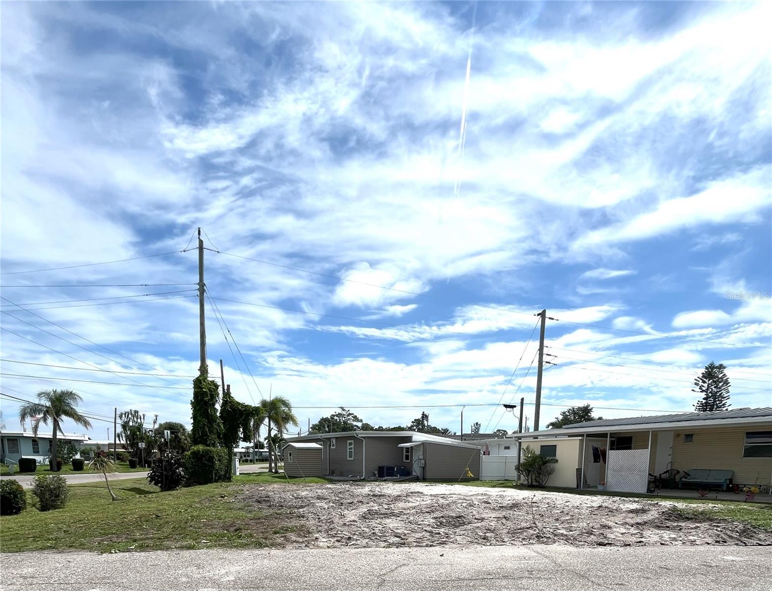 6903 E BAYOU LN — photo 2