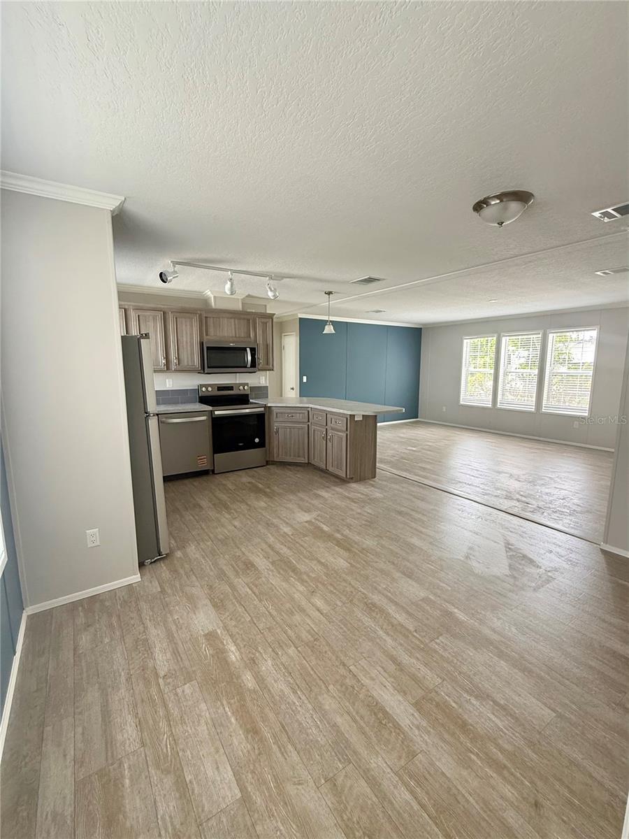 37743 GEIGER RD — photo 6