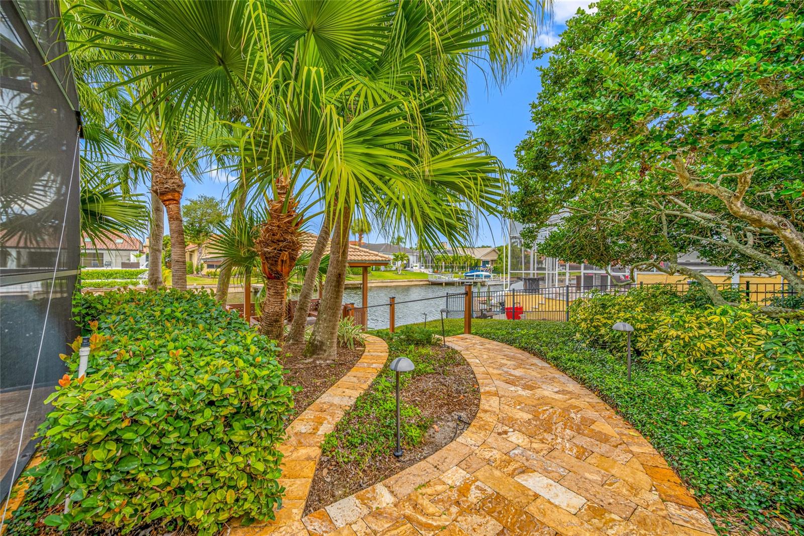 9807 COMPASS POINT WAY — photo 43