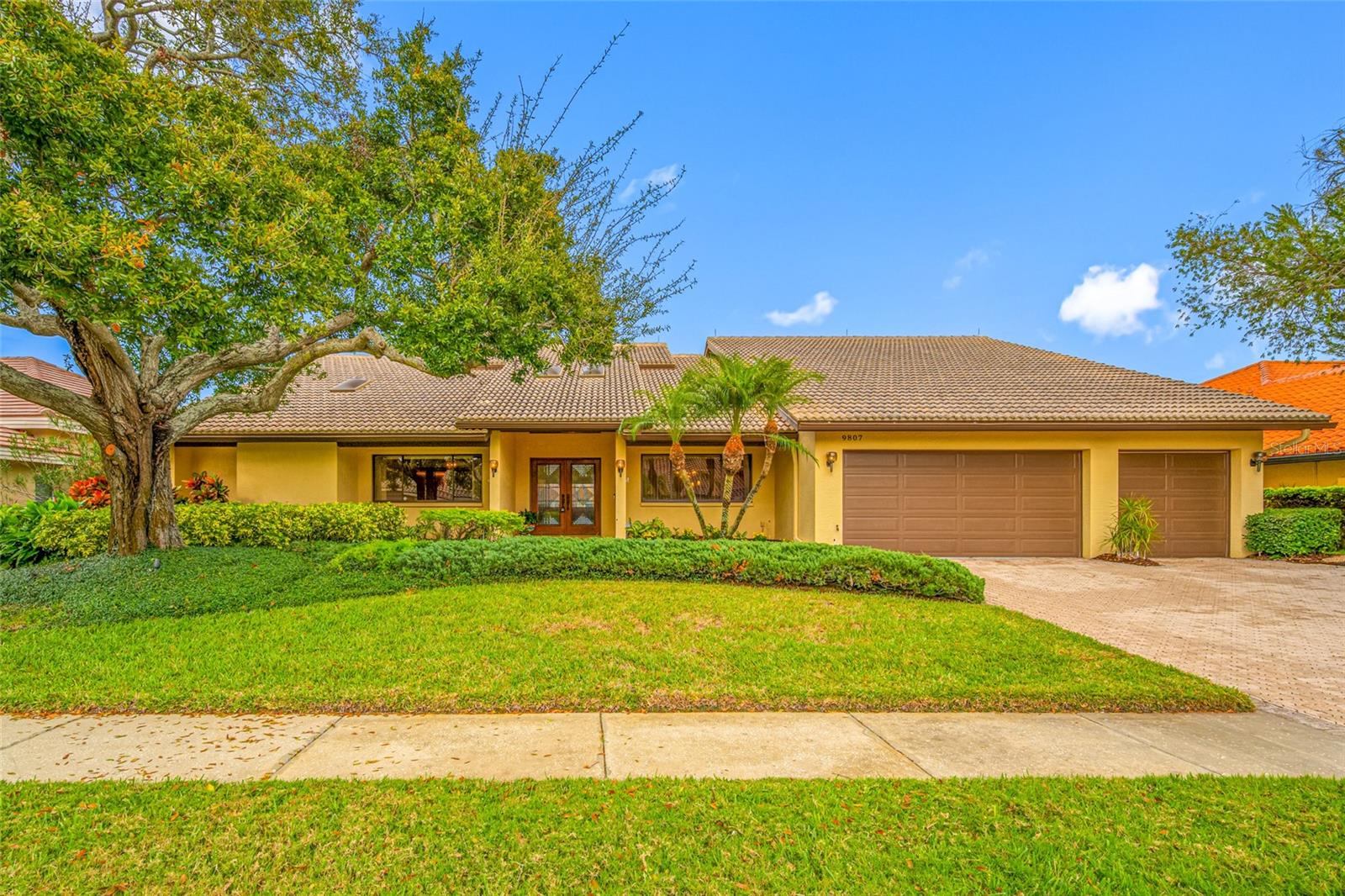 9807 COMPASS POINT WAY — photo 2