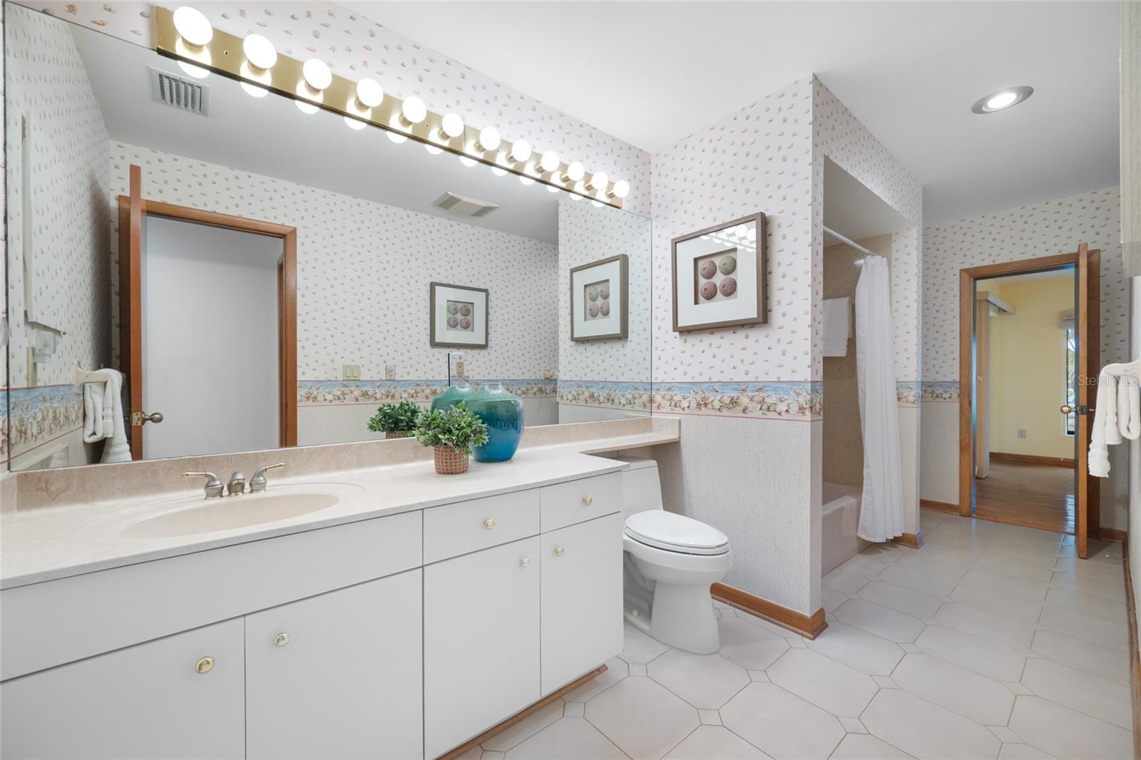 9807 COMPASS POINT WAY — photo 35