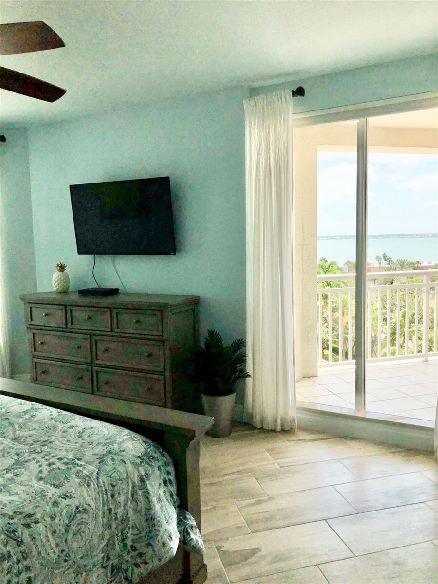 1180 GULF BLVD #606 — photo 16