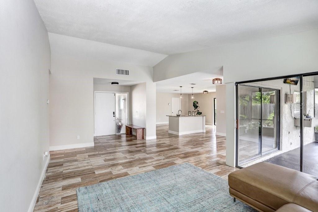 4412 STONEHENGE RD — photo 7