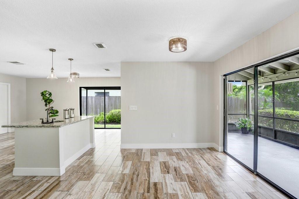 4412 STONEHENGE RD — photo 9
