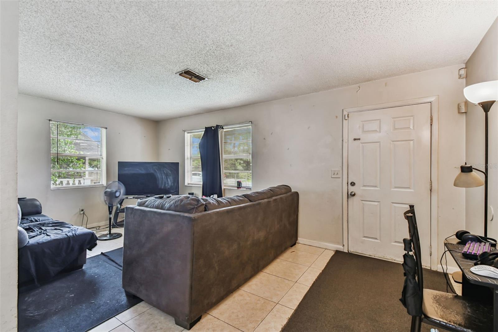 8205 N SEMMES ST — photo 22