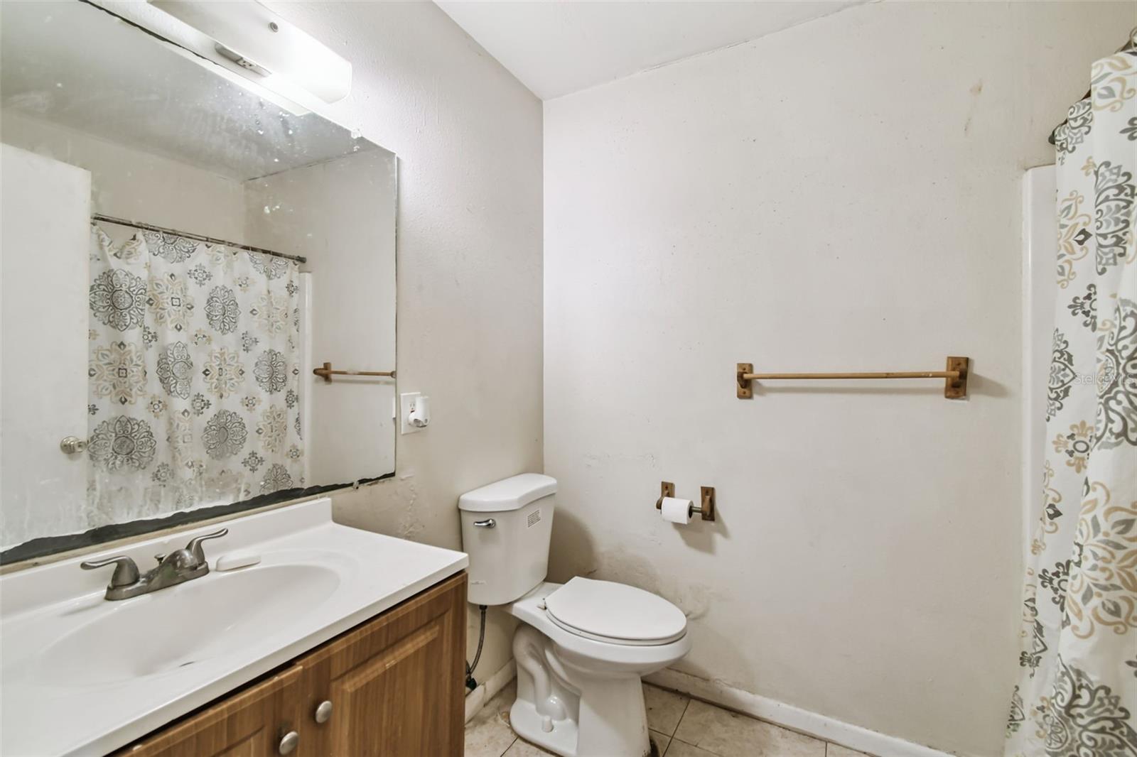8205 N SEMMES ST — photo 13