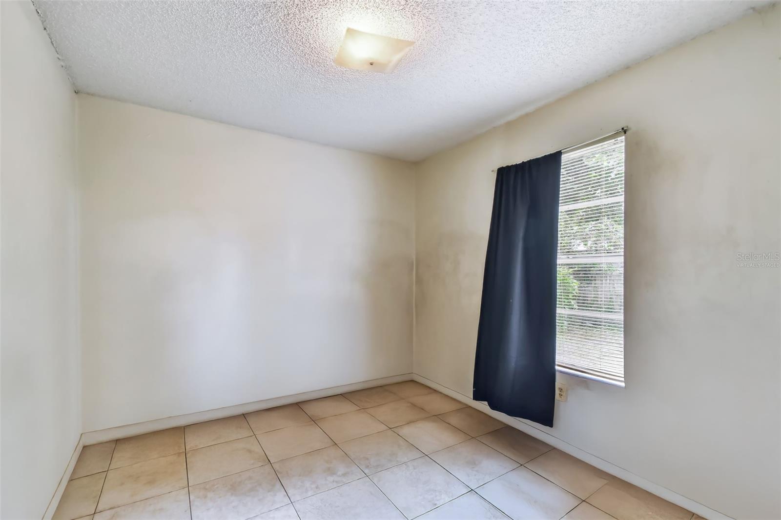 8205 N SEMMES ST — photo 7