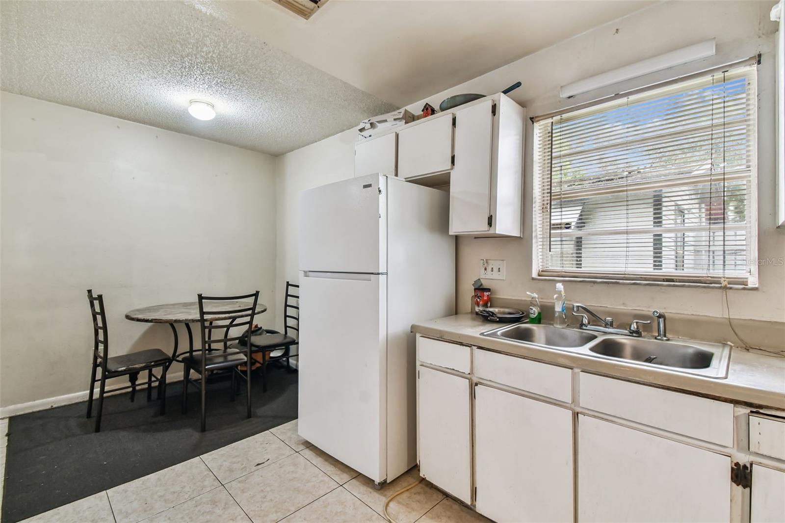 8205 N SEMMES ST — photo 14