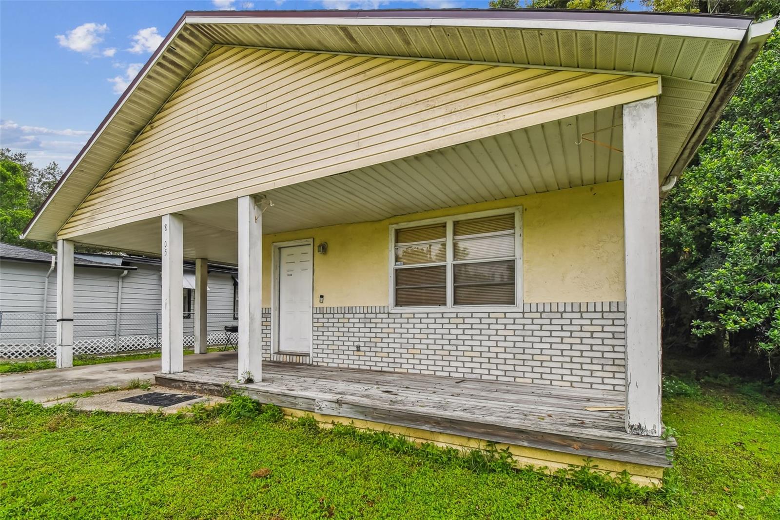8205 N SEMMES ST — photo 3