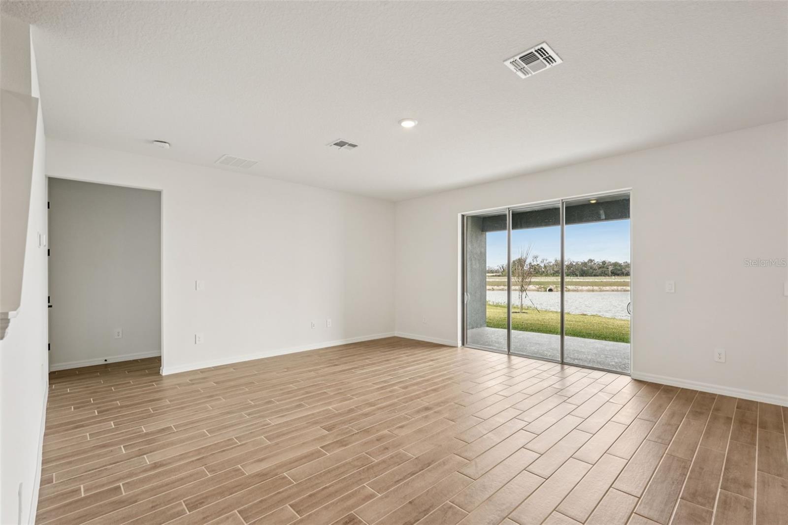 10546 ABUNDANCE GROVE WAY — photo 11