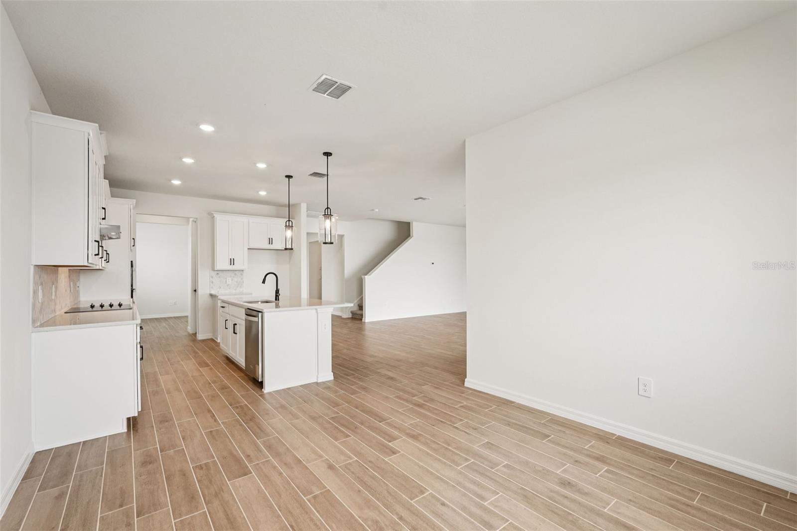 10546 ABUNDANCE GROVE WAY — photo 14
