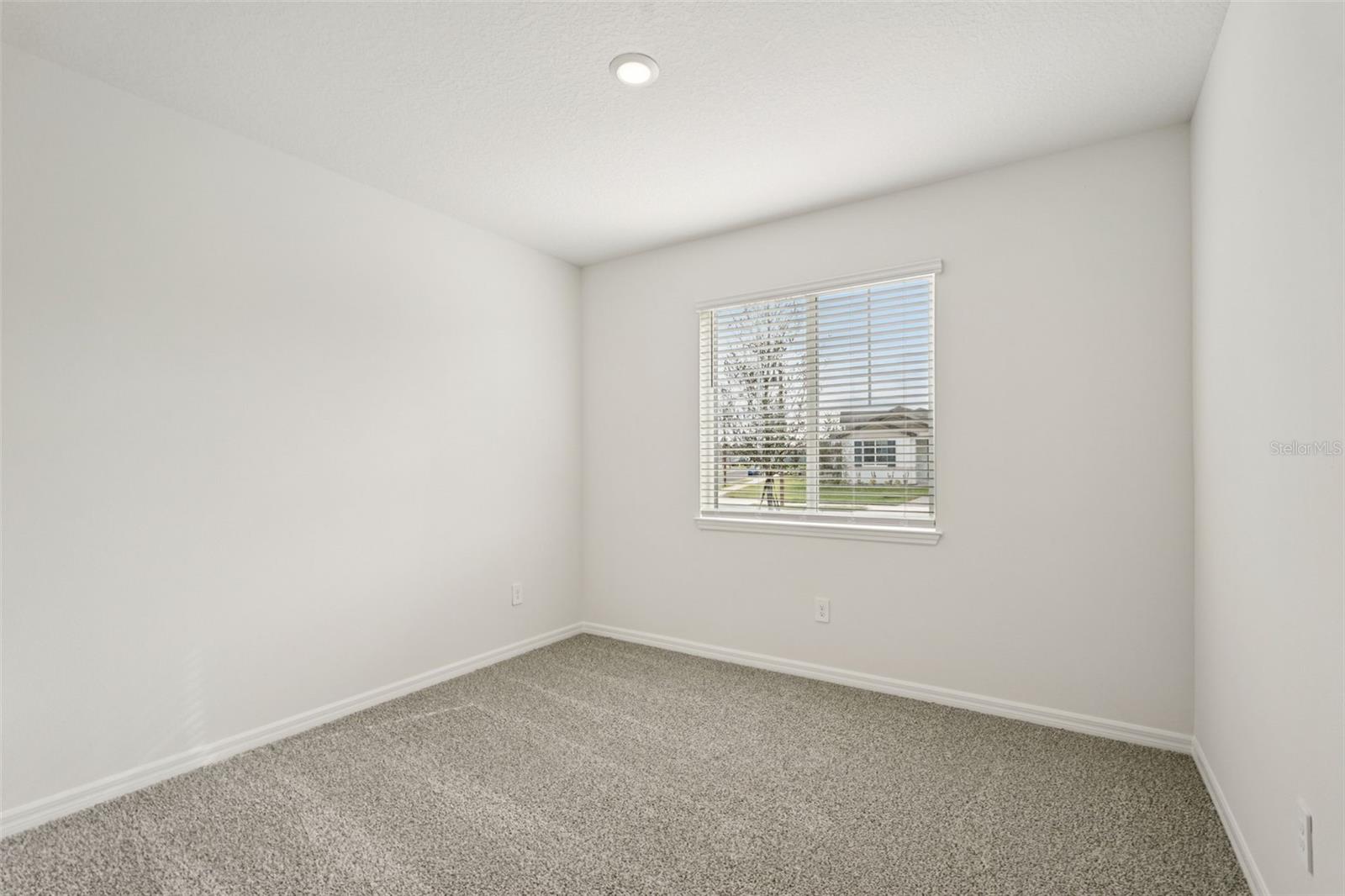 10546 ABUNDANCE GROVE WAY — photo 20