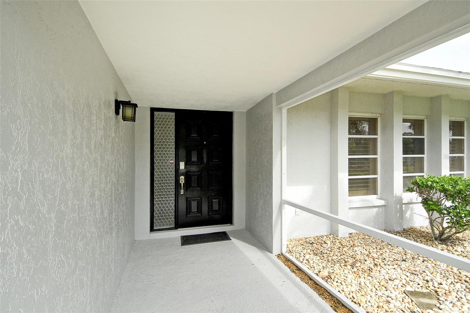 6722 ROXBURY DR — photo 7