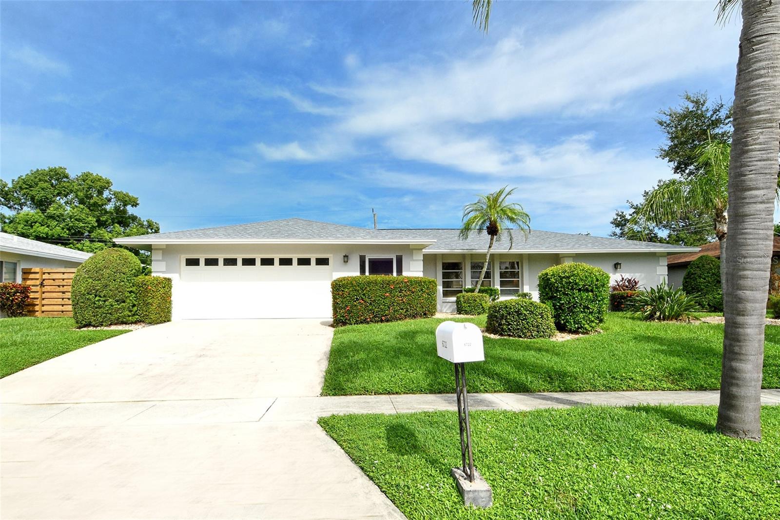 6722 ROXBURY DR — photo 53