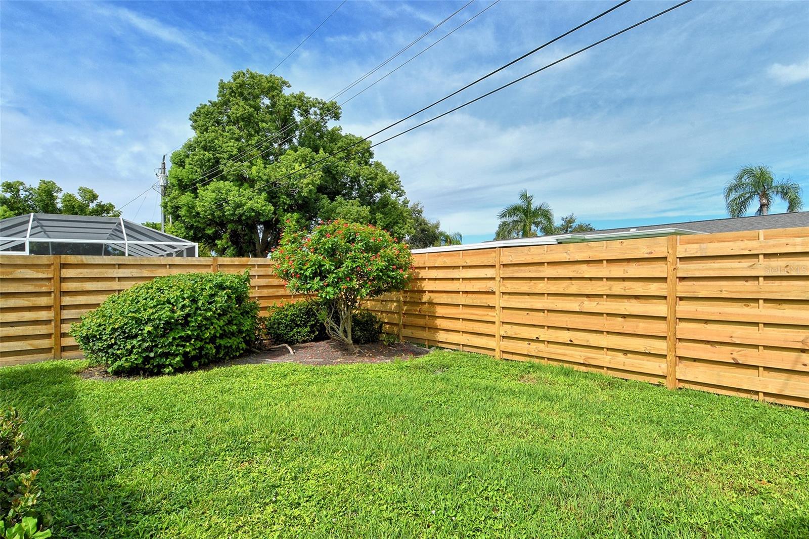 6722 ROXBURY DR — photo 49
