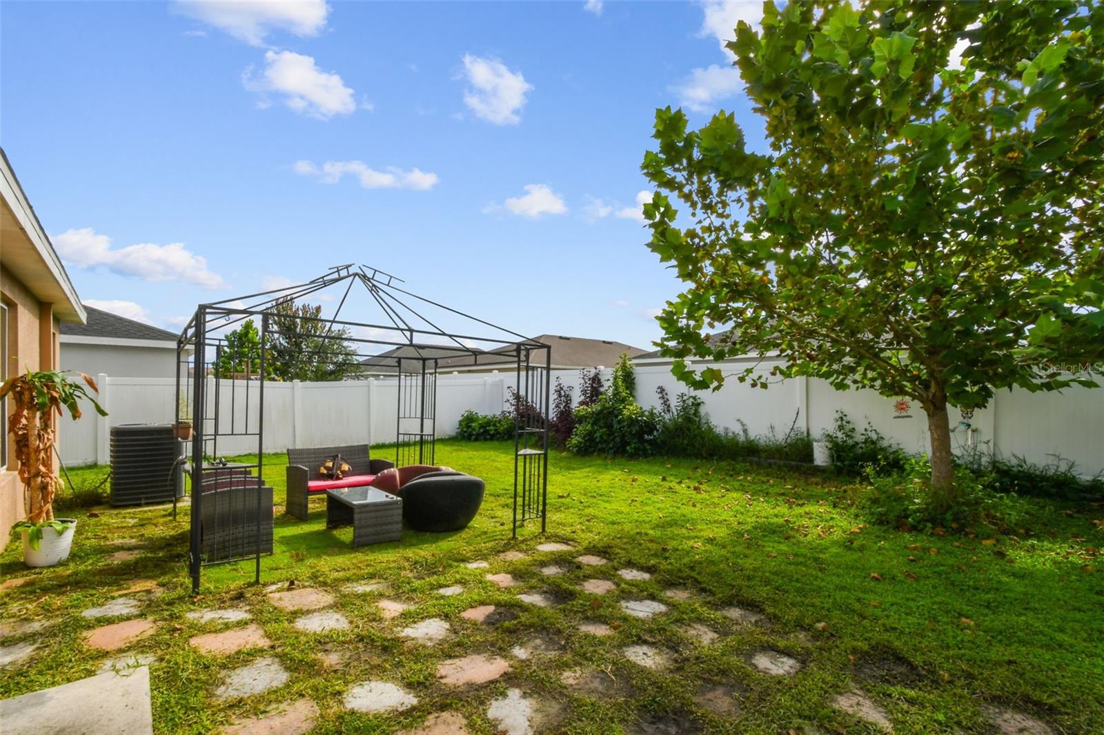 6977 ABBYWOOD LN — photo 35