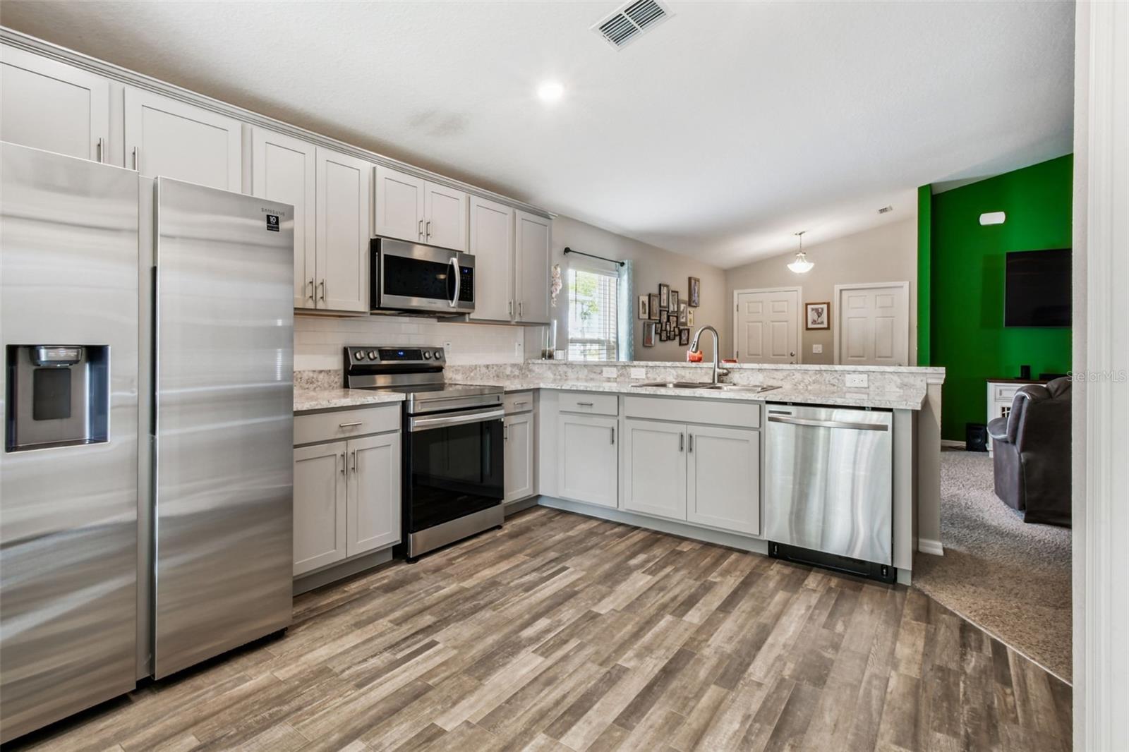6977 ABBYWOOD LN — photo 18