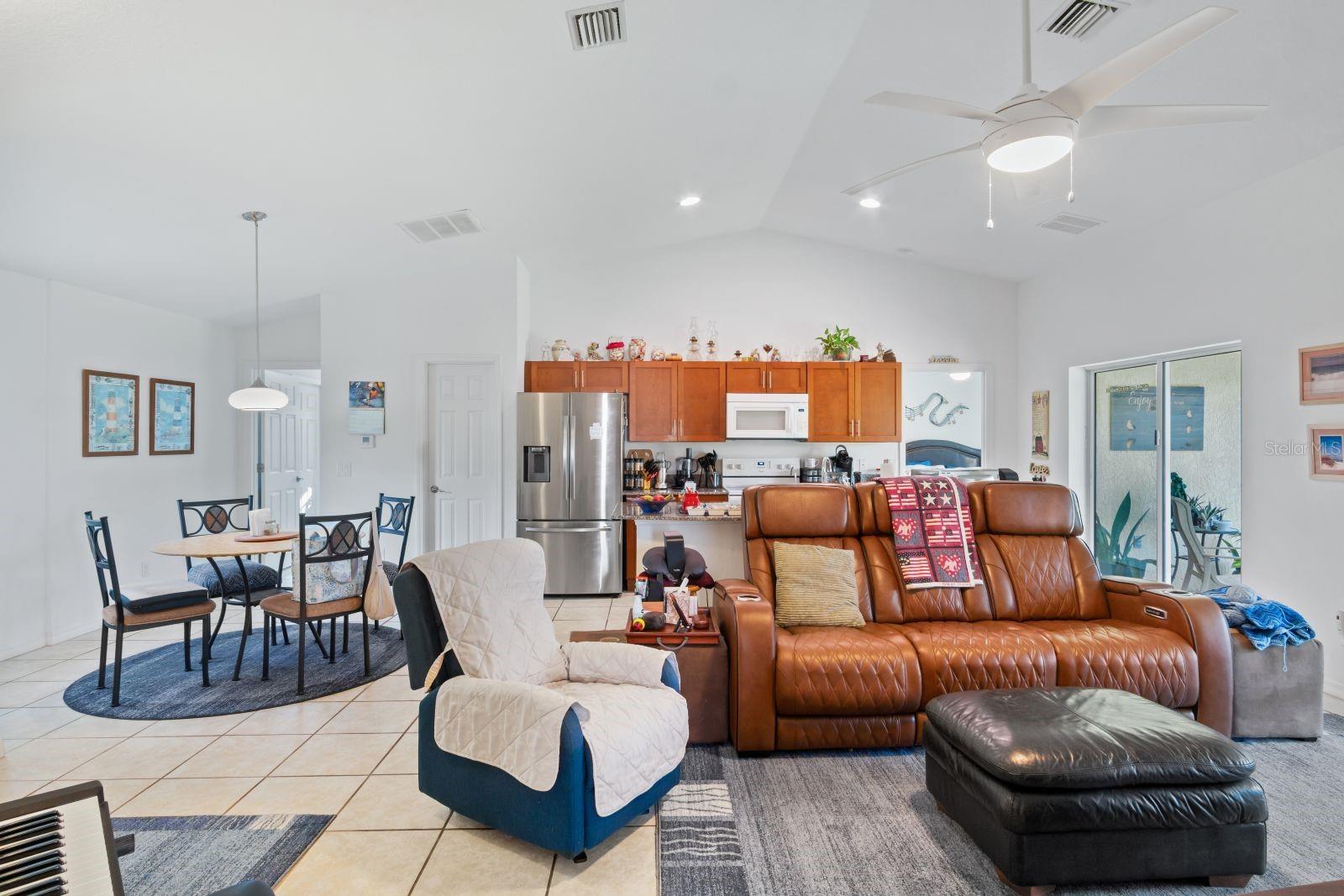 8232 WAWANA RD — photo 4