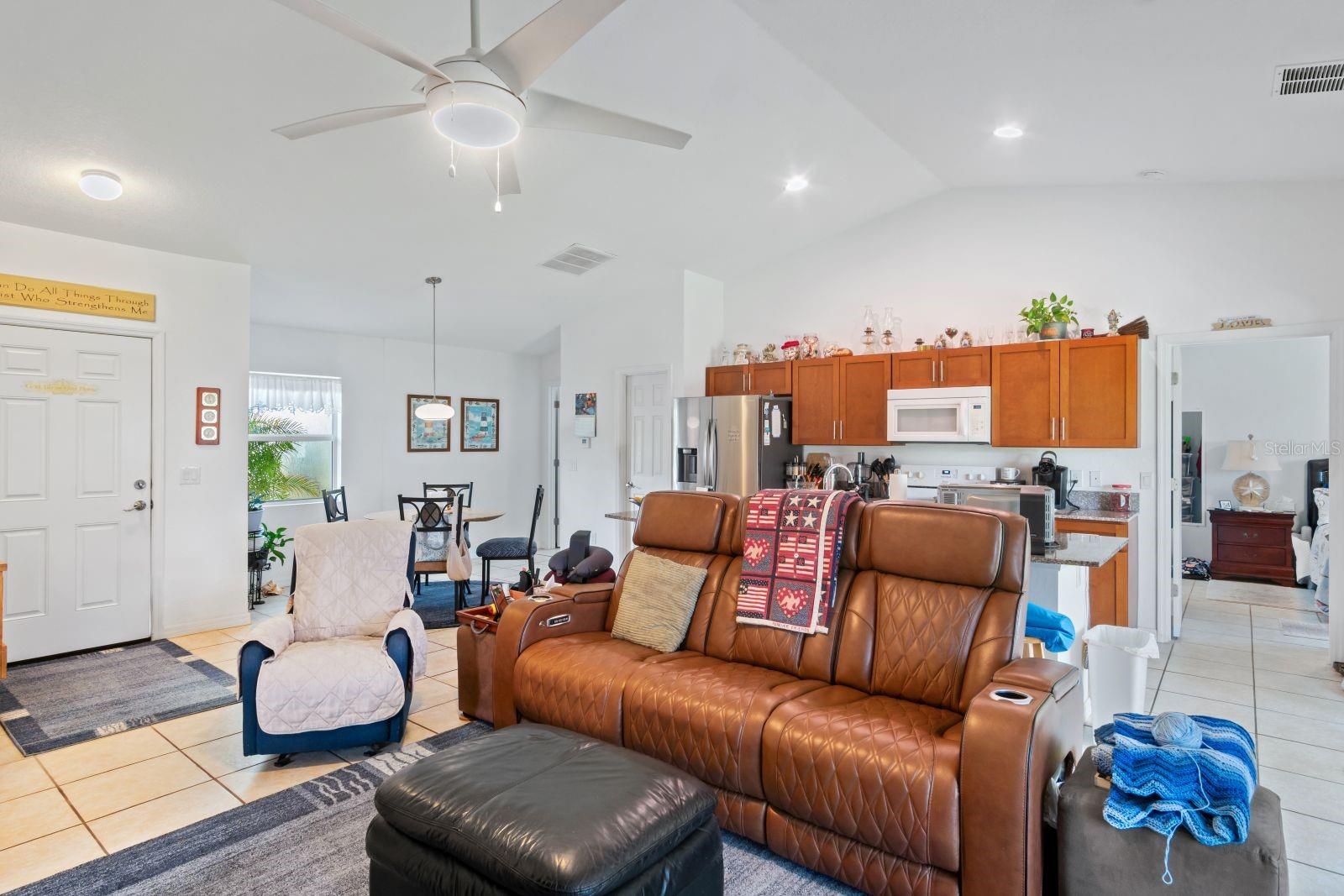 8232 WAWANA RD — photo 5