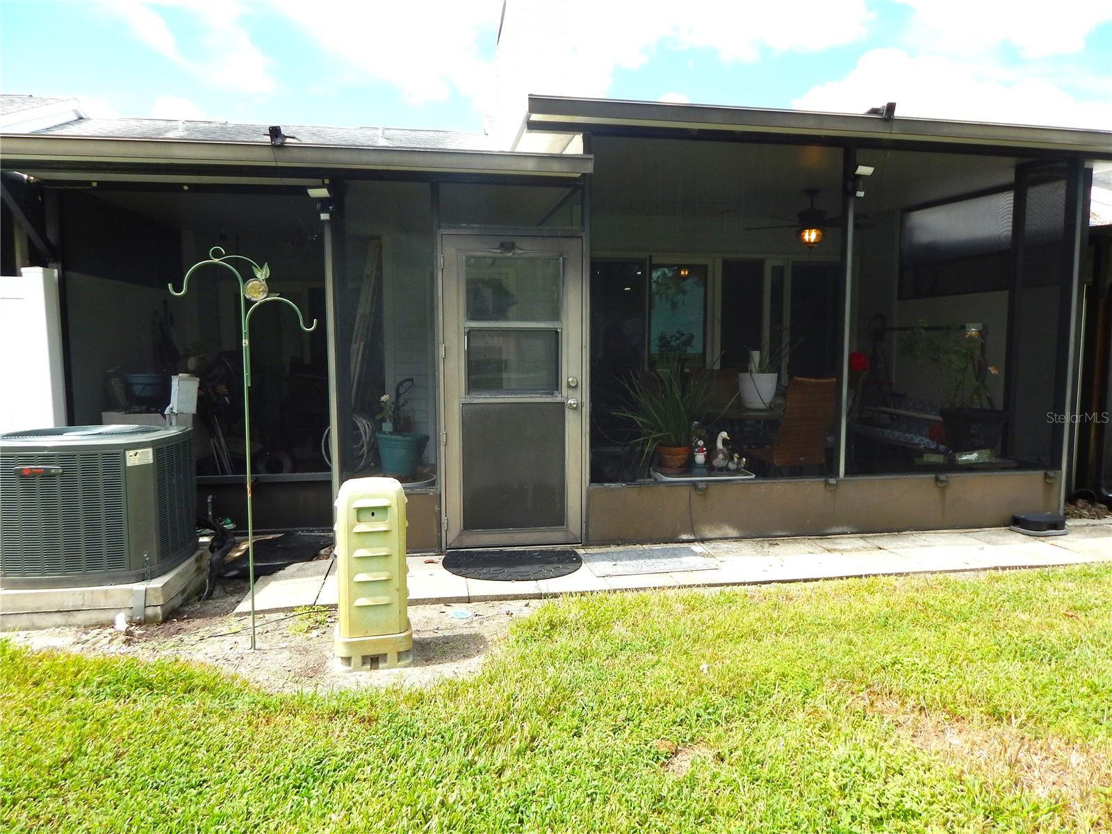 16221 RAMBLING VINE DR W — photo 22