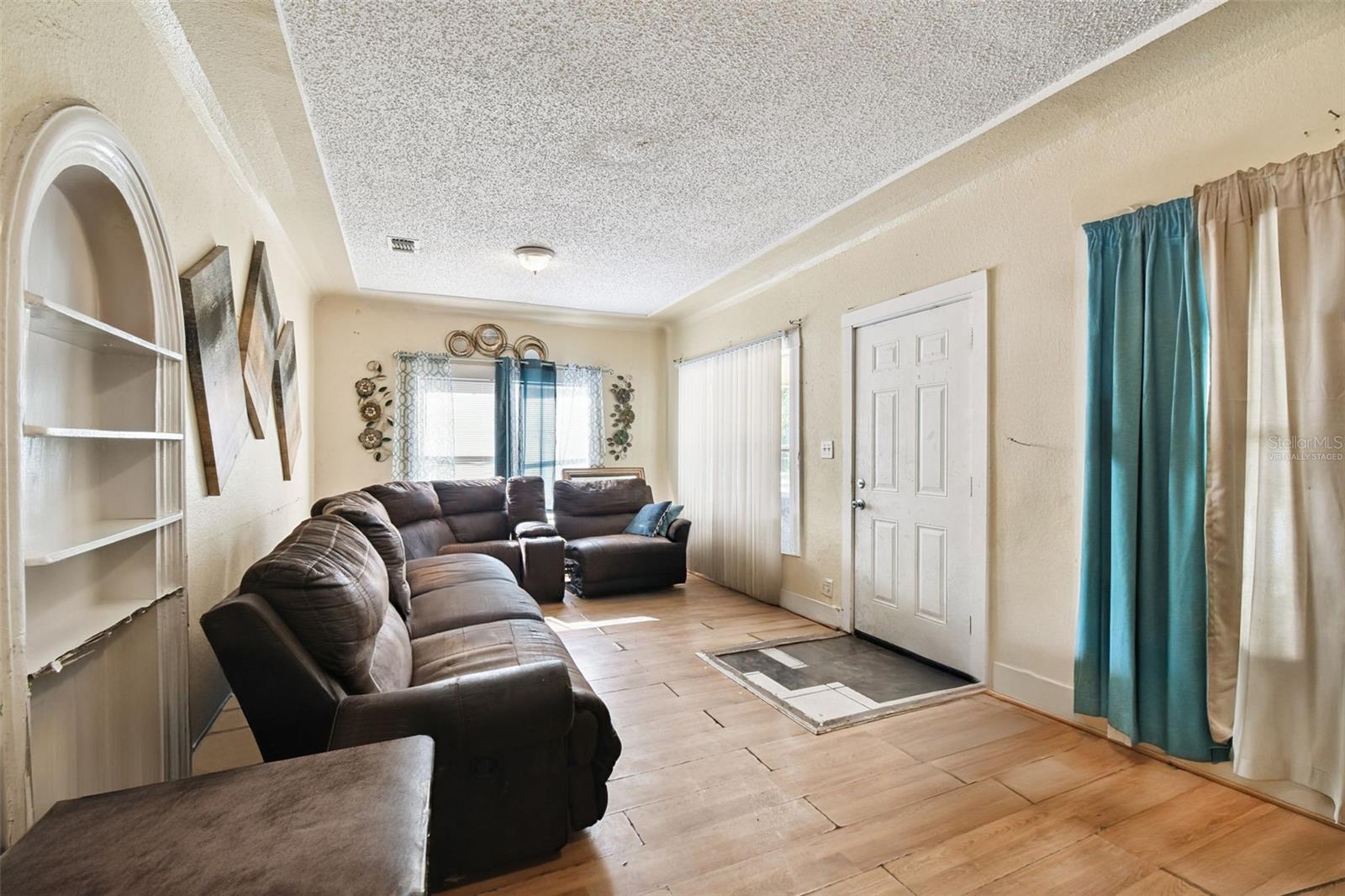 3417 E LAKE AVE — photo 6