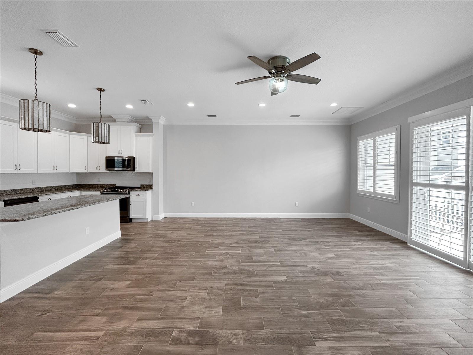 510 DOUGLAS PL — photo 5