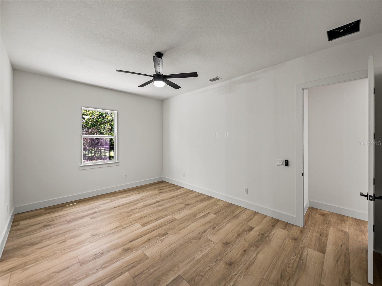 14069 GRANDEUR WAY — photo 32