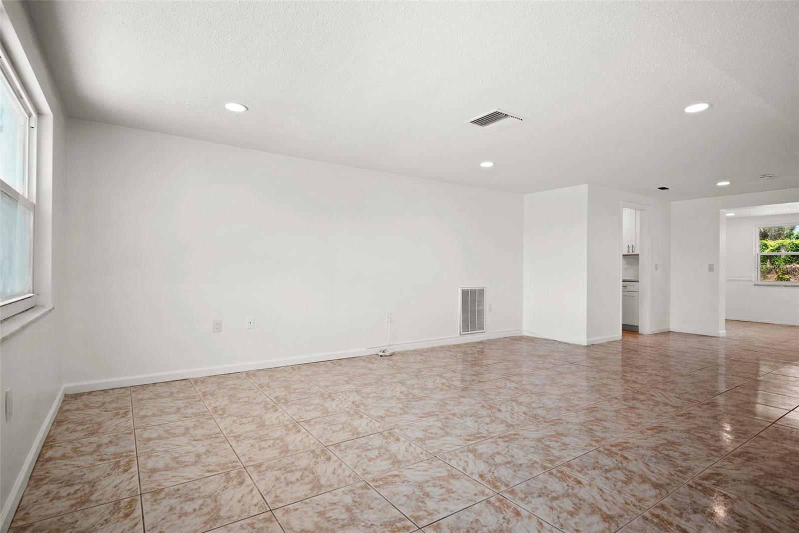 1010 GULF RD — photo 6