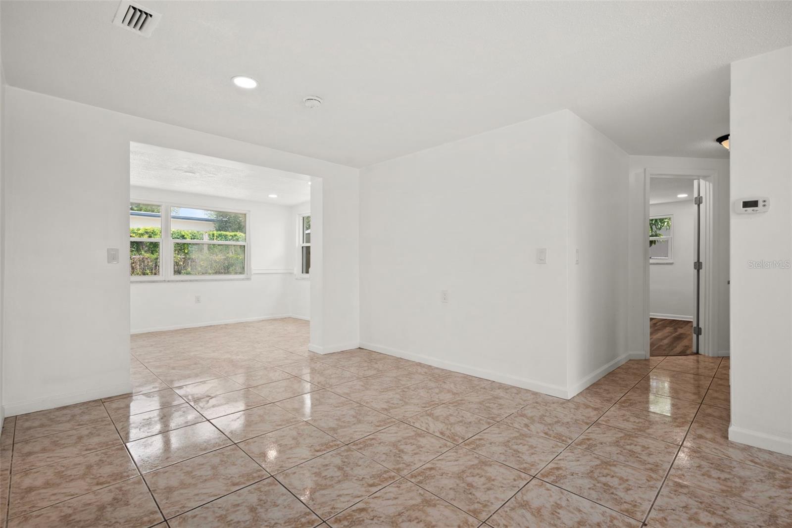 1010 GULF RD — photo 8