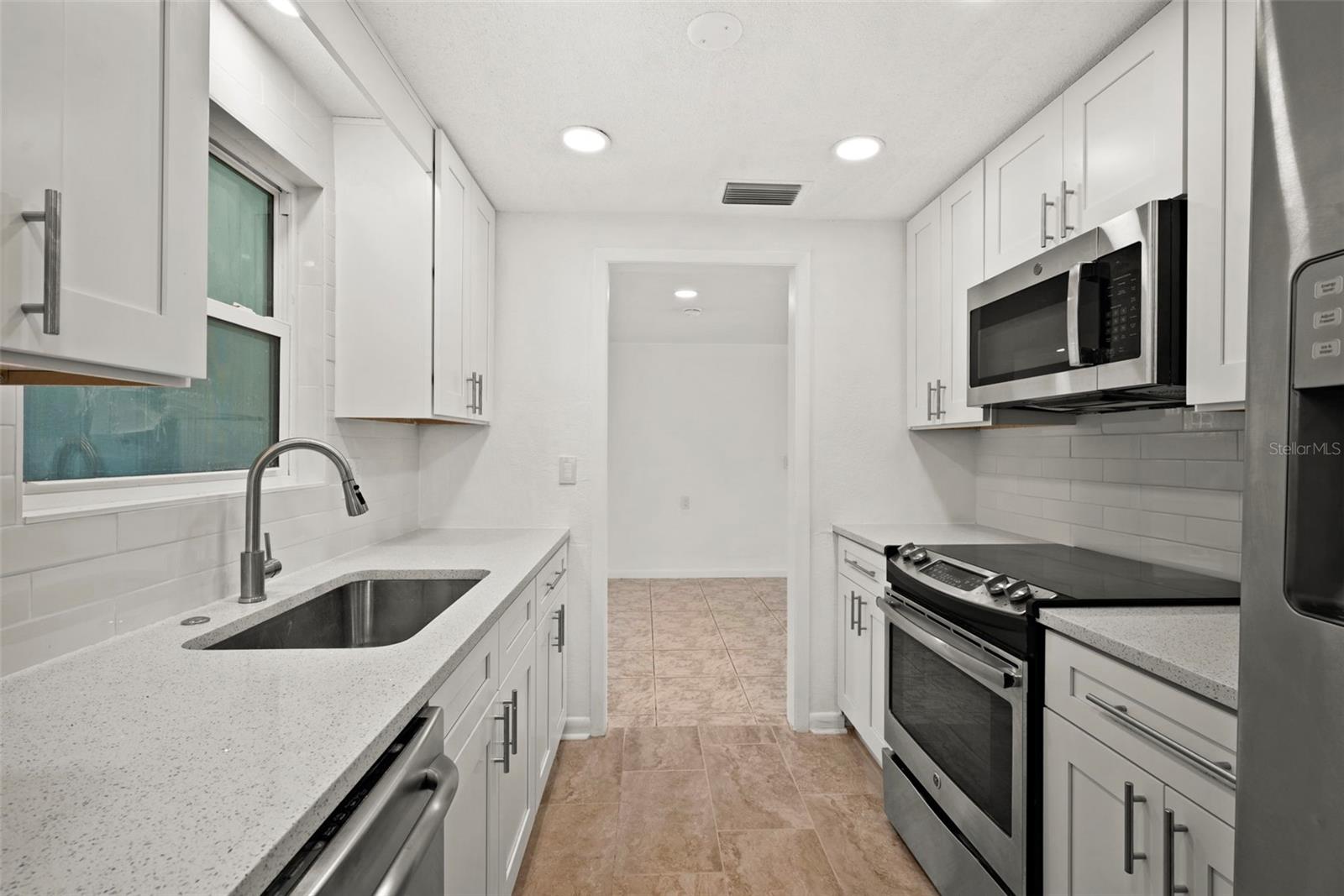 1010 GULF RD — photo 13