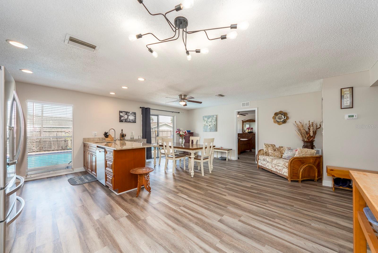 1832 SETON DR — photo 10