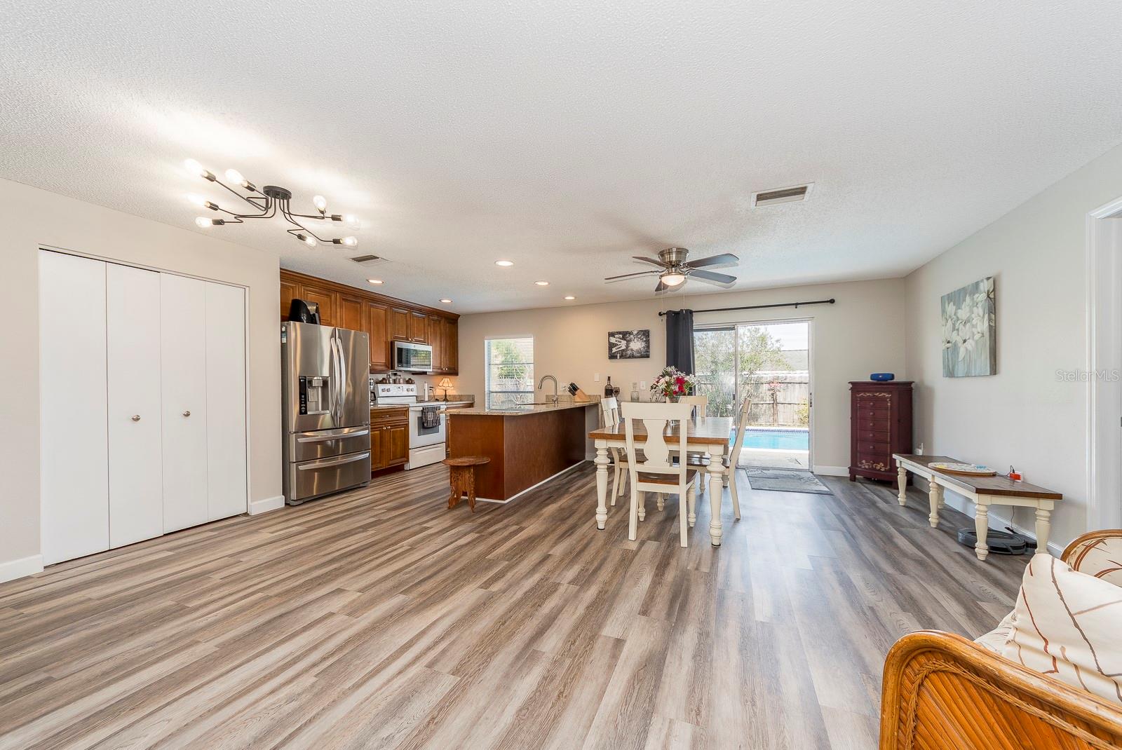 1832 SETON DR — photo 9