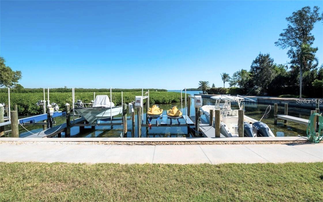 4976 GULF OF MEXICO DR #Villa 18 — photo 33