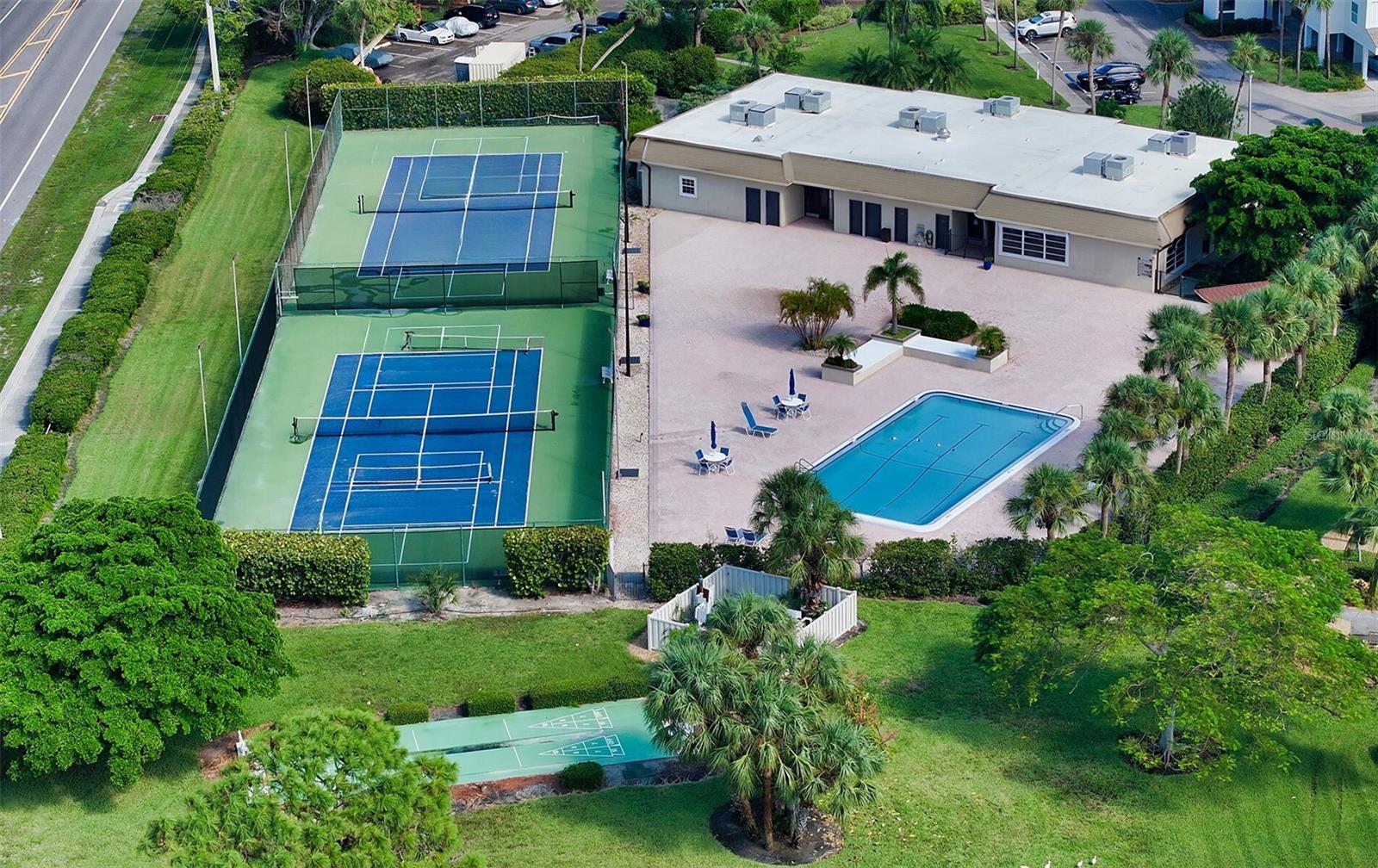 4976 GULF OF MEXICO DR #Villa 18 — photo 30