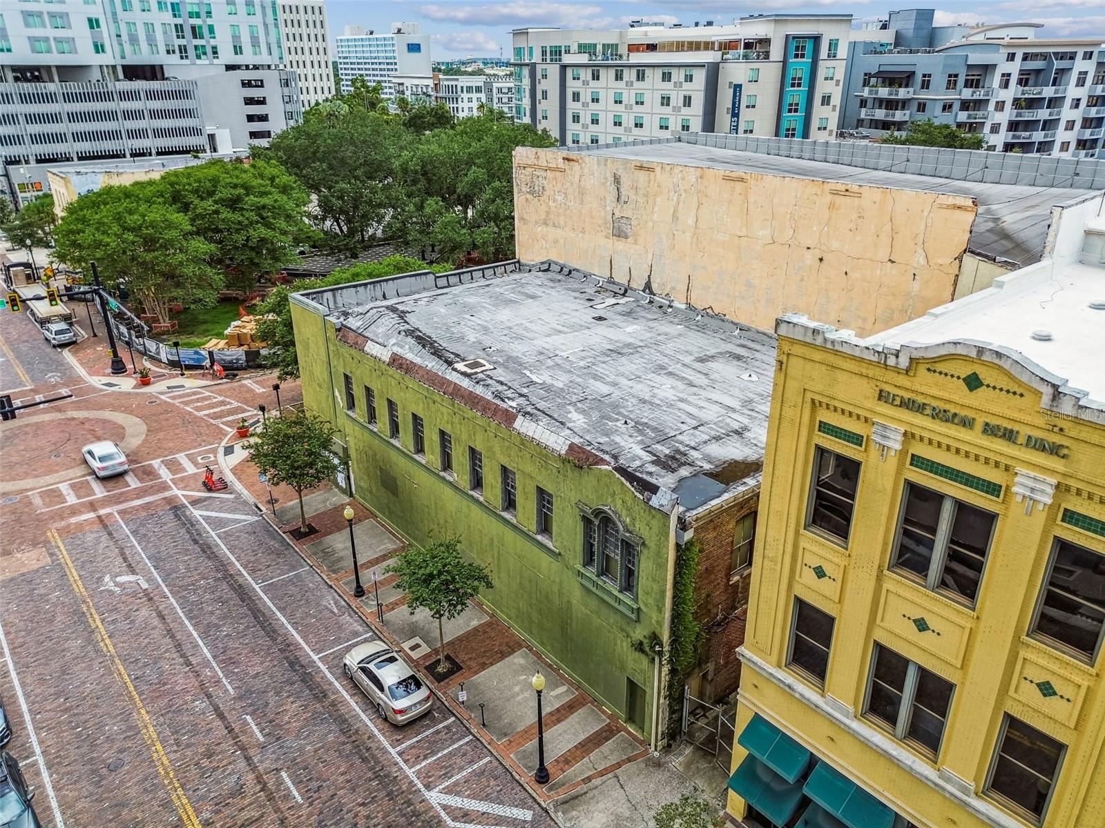 1001 N FRANKLIN ST — photo 12
