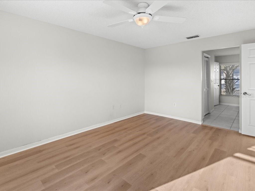 411 CYPRESS FOREST DR — photo 32