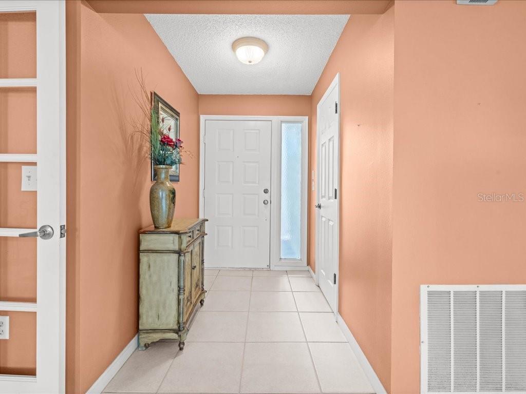 411 CYPRESS FOREST DR — photo 3