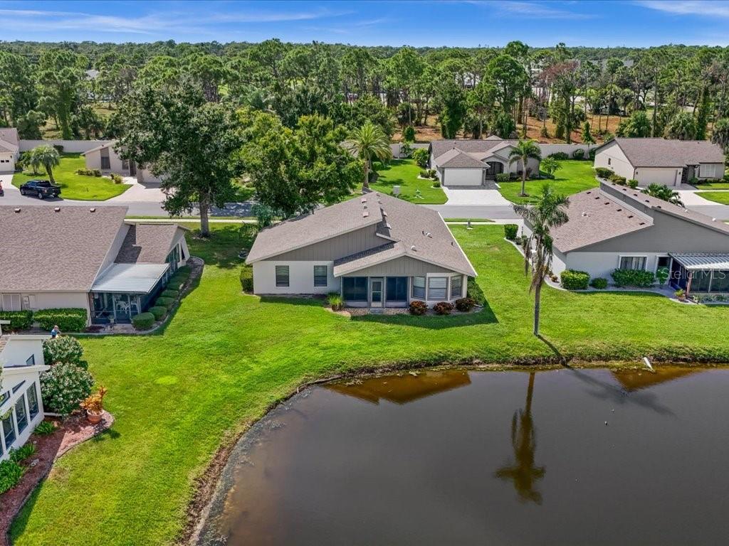 411 CYPRESS FOREST DR — photo 48