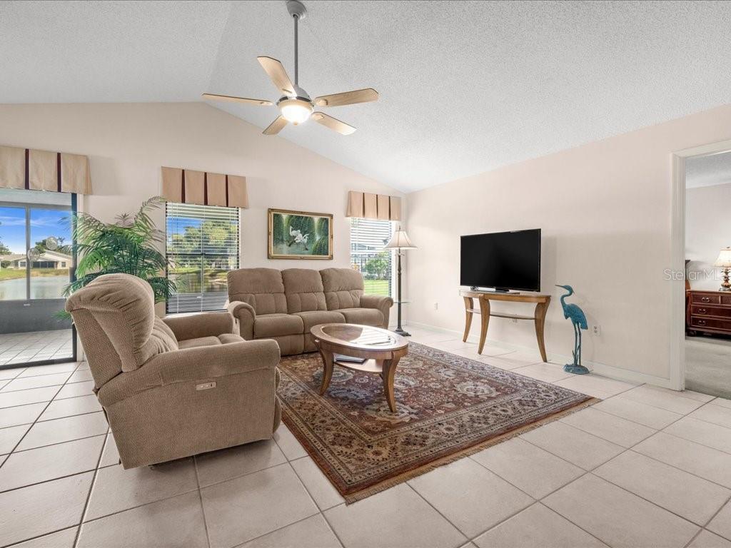 411 CYPRESS FOREST DR — photo 5