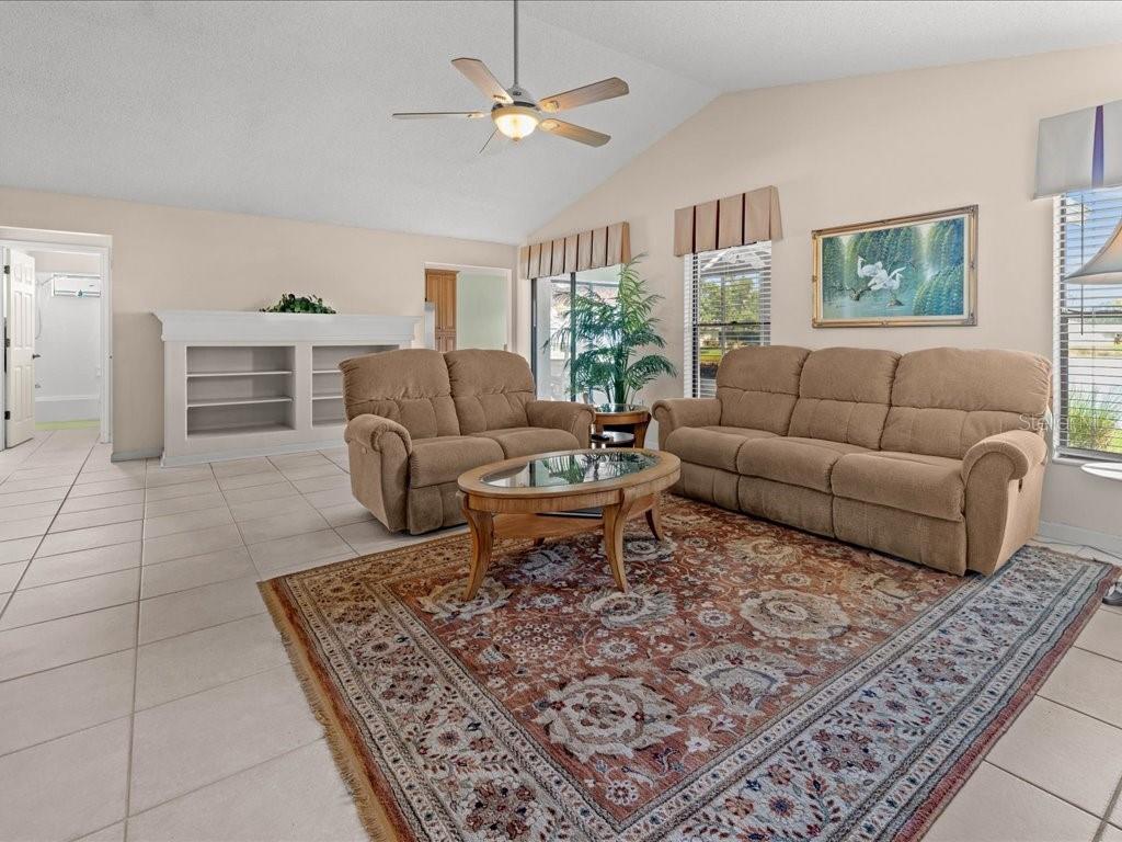 411 CYPRESS FOREST DR — photo 9