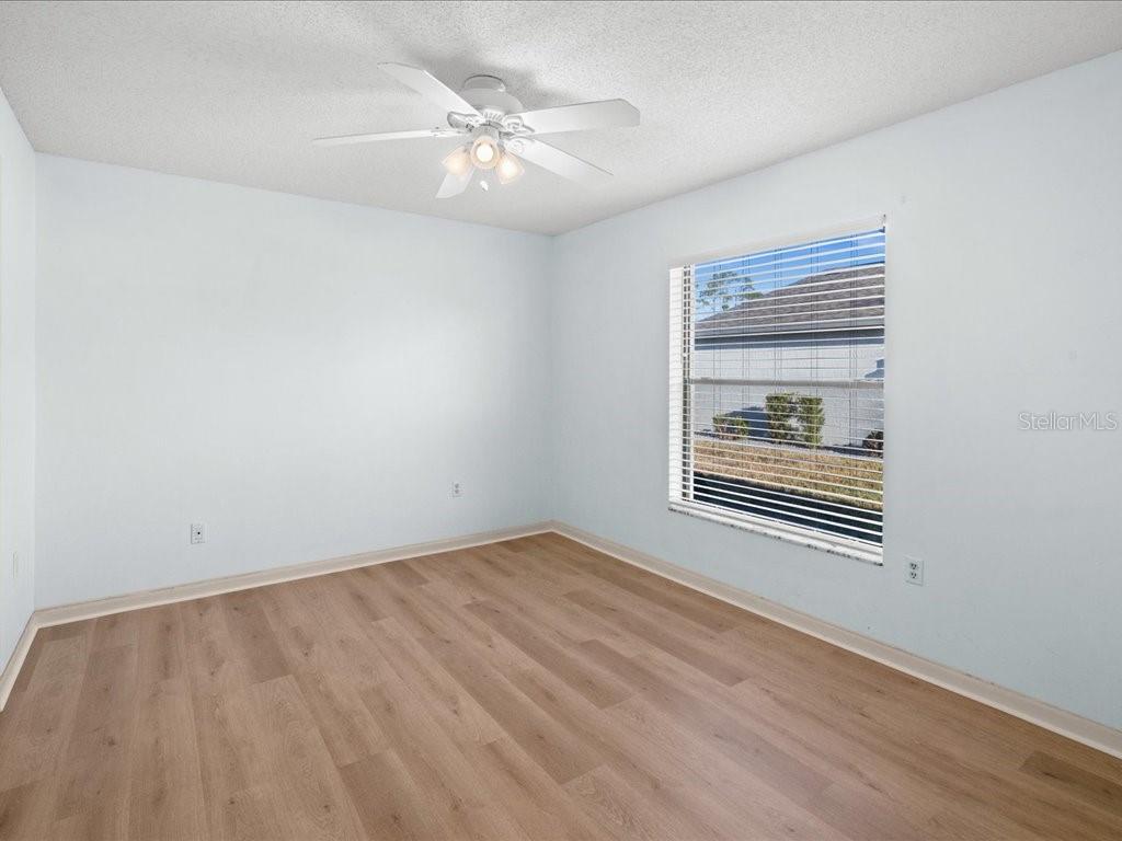 411 CYPRESS FOREST DR — photo 38