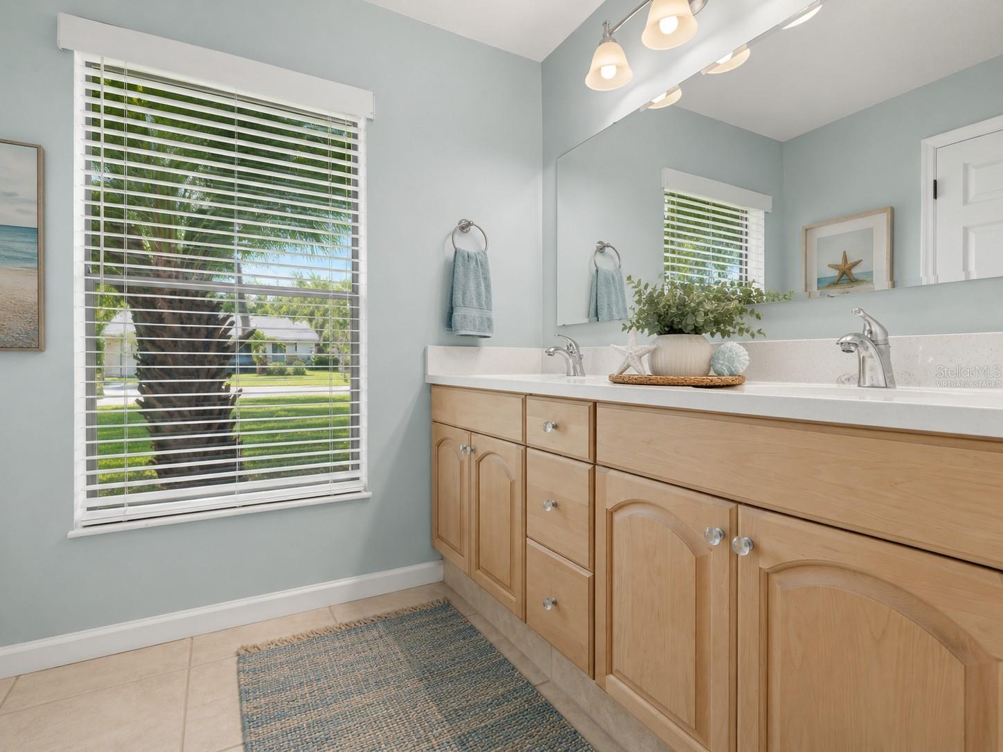 411 CYPRESS FOREST DR — photo 33