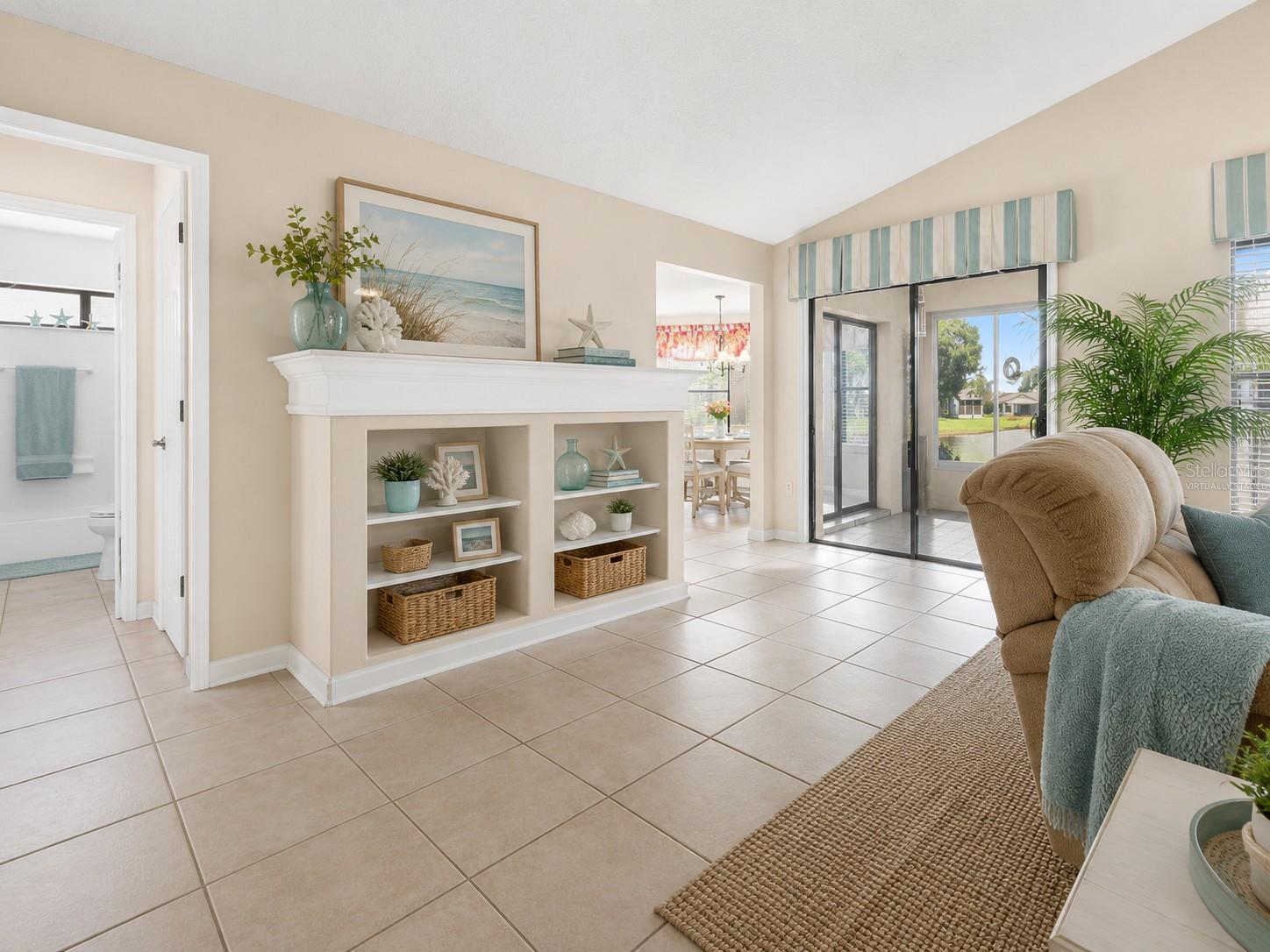 411 CYPRESS FOREST DR — photo 10