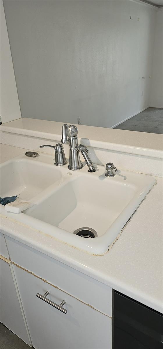 321 TIMBERLAKE DR #321 — photo 11