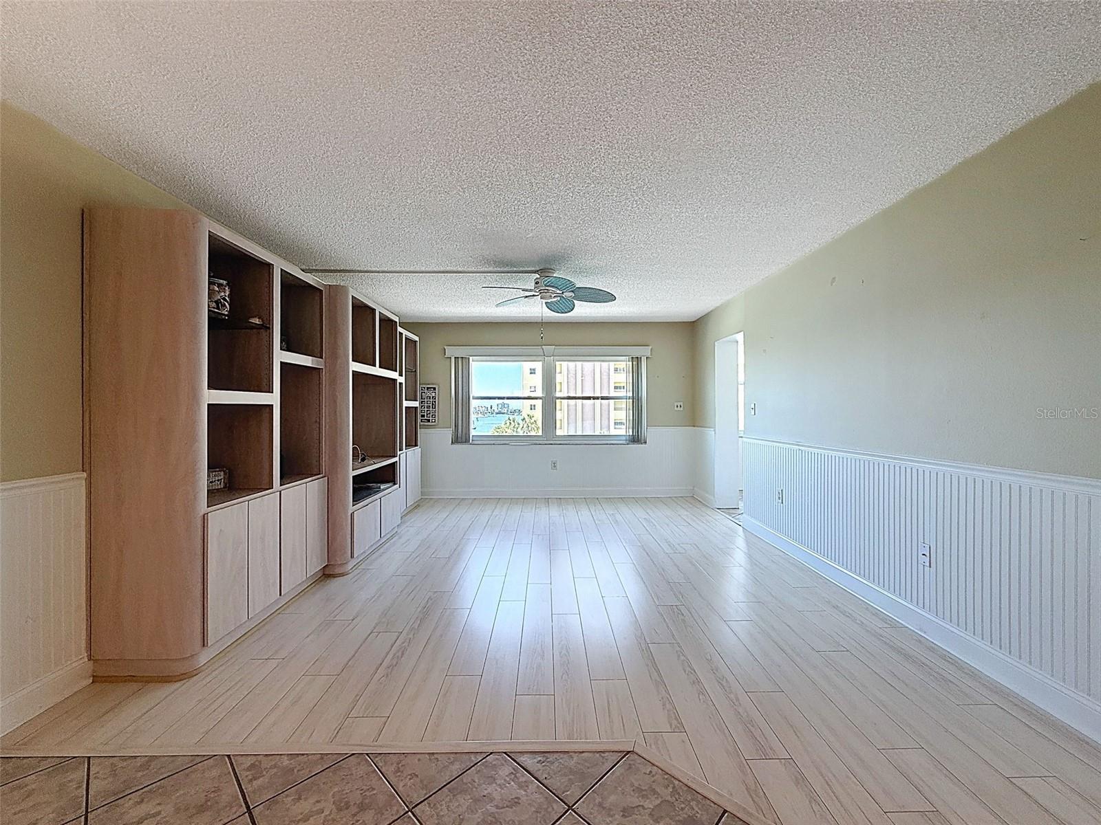 4550 COVE CIR #507 — photo 11